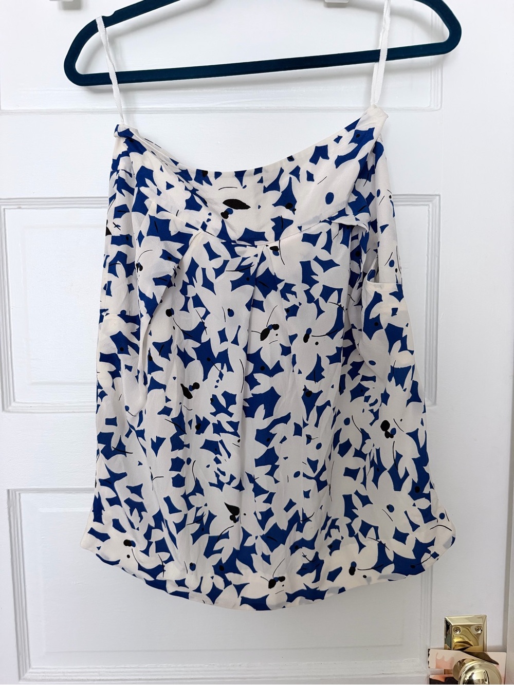 Anthropologie Odille mini skirt is made of 100% silk